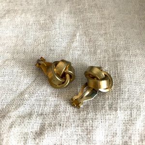 $14 - Vintage Clip Earrings